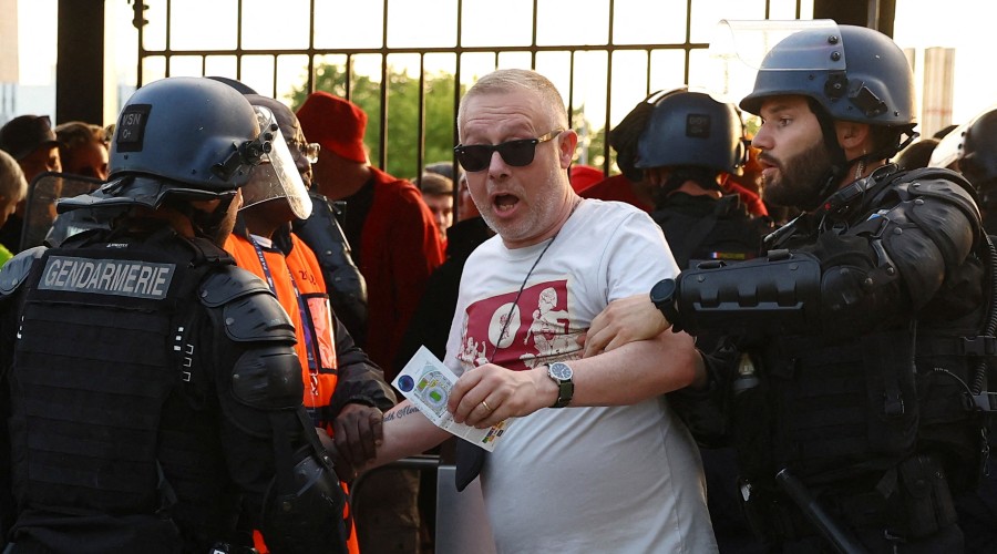 Liverpool-Real Madrid, une “honte absolue” pour Dalmanen et le gouvernement