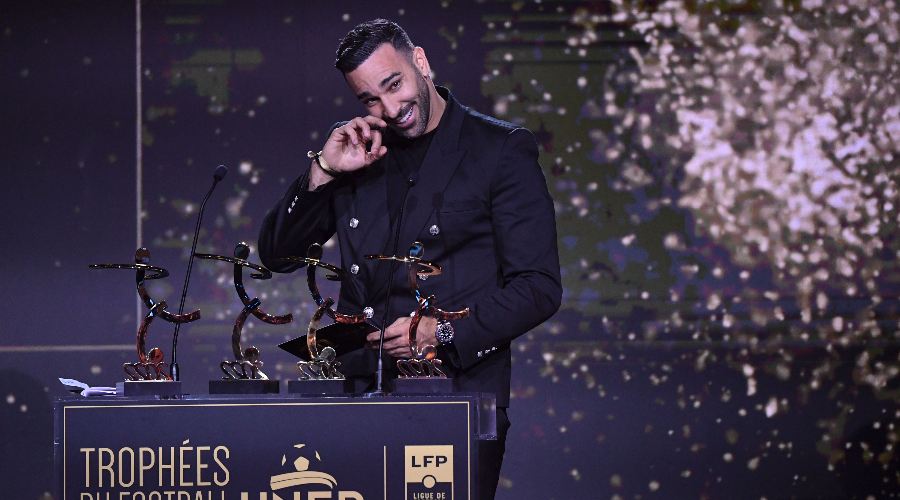 Pamela Anderson et Adil Rami taclent l’arbitre