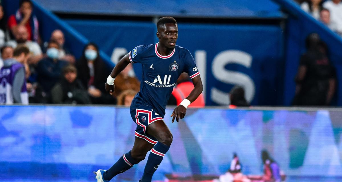 Paris Saint-Germain : Le club doit rester ferme face à Gueye, une association contre l’homophobie l’exige !