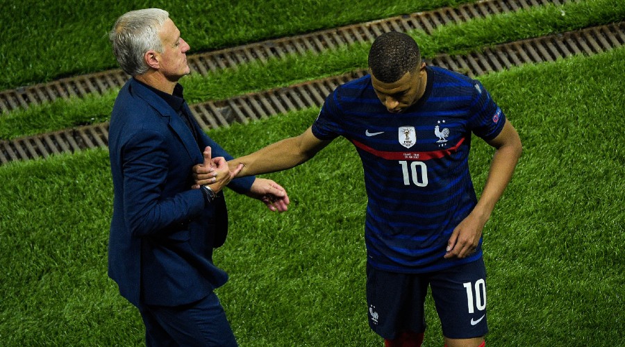 Qatar 2002 : Une énorme menace pour les Bleus ?