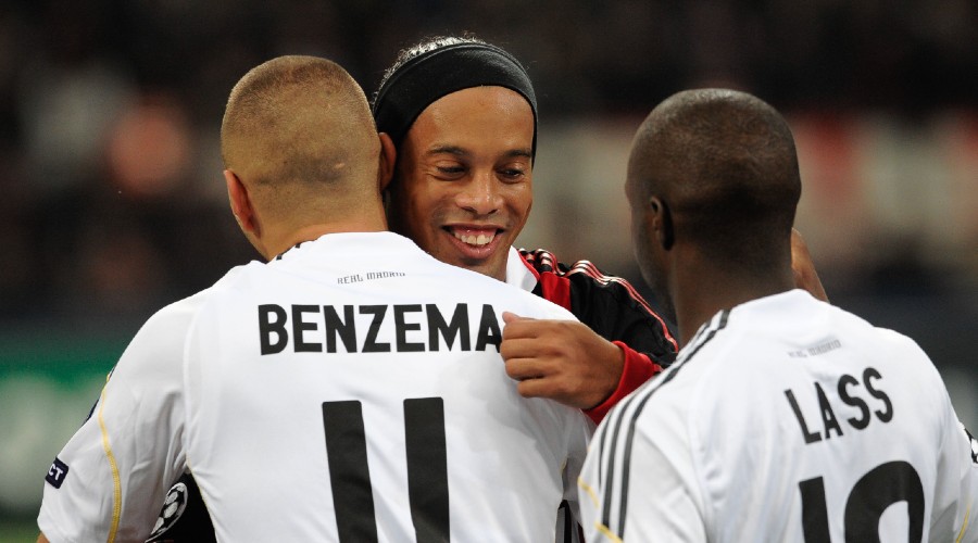 Ronaldinho veut voir Benzema remporter le Ballon d’Or !