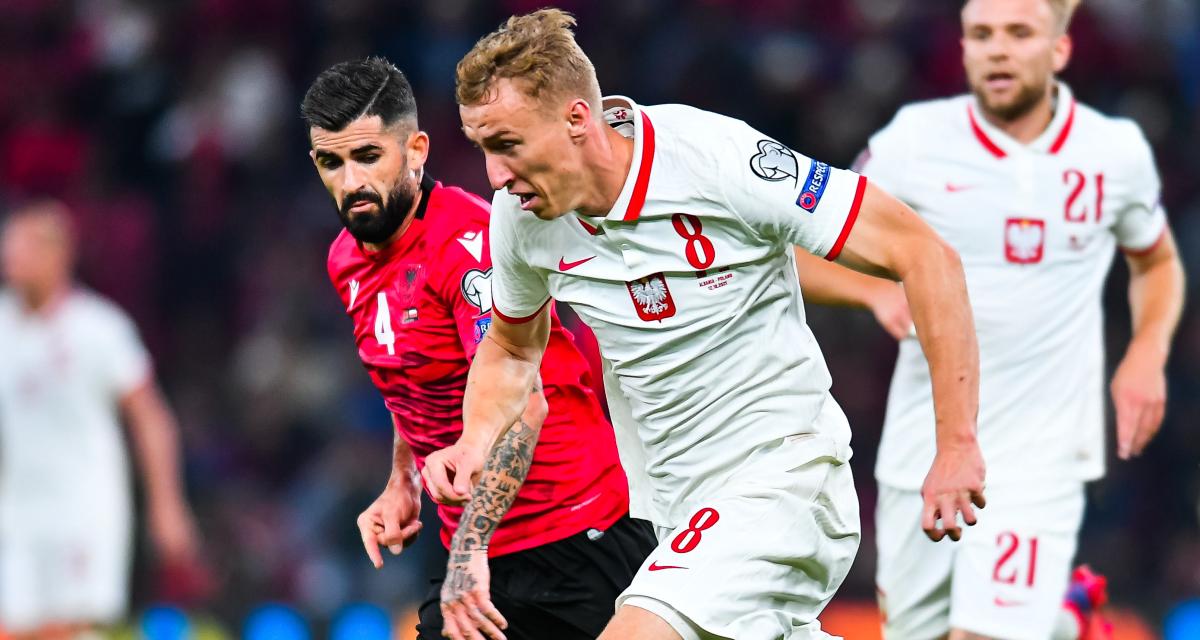 Coups : Le club propose sa première recrue !  (Officiel)