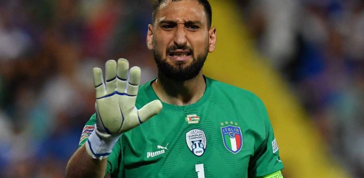 Donnarumma se querelle avec des supporters !