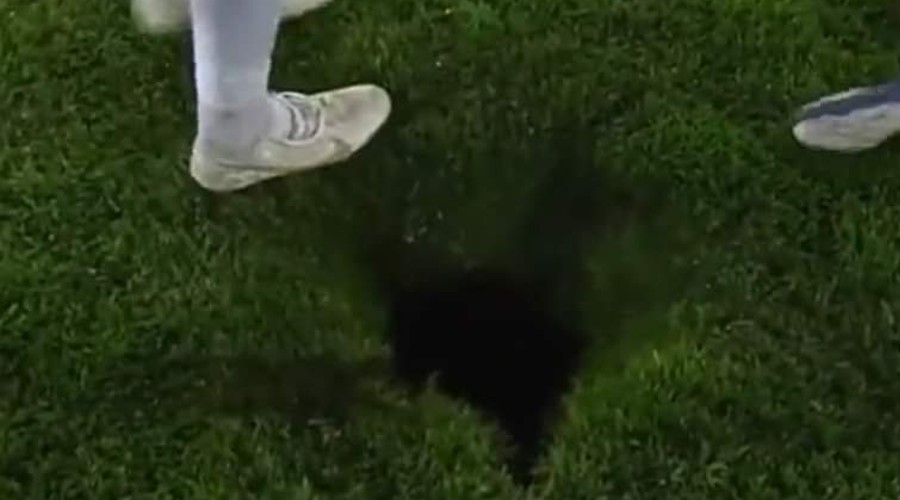 Impossible : les Bleus vont faire un gros trou dans le sol