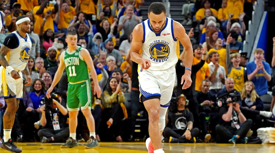 Le curry fait revivre les Warriors