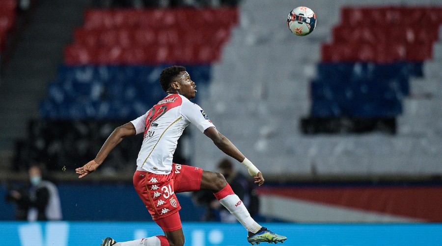 Le défenseur monégasque populaire en Europe