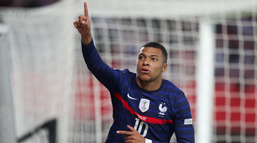 Mbappe est du jamais vu chez les Bleus !