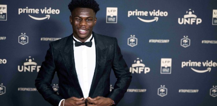 Real Madrid : les données de Chuameni dévoilées