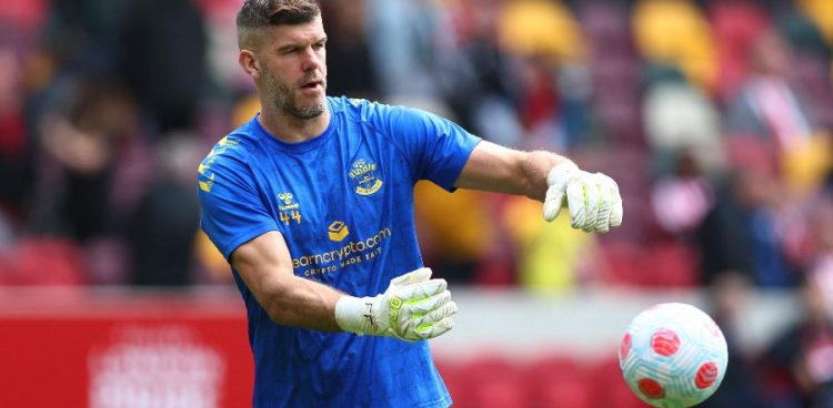 Tottenham, rival de Loris ?