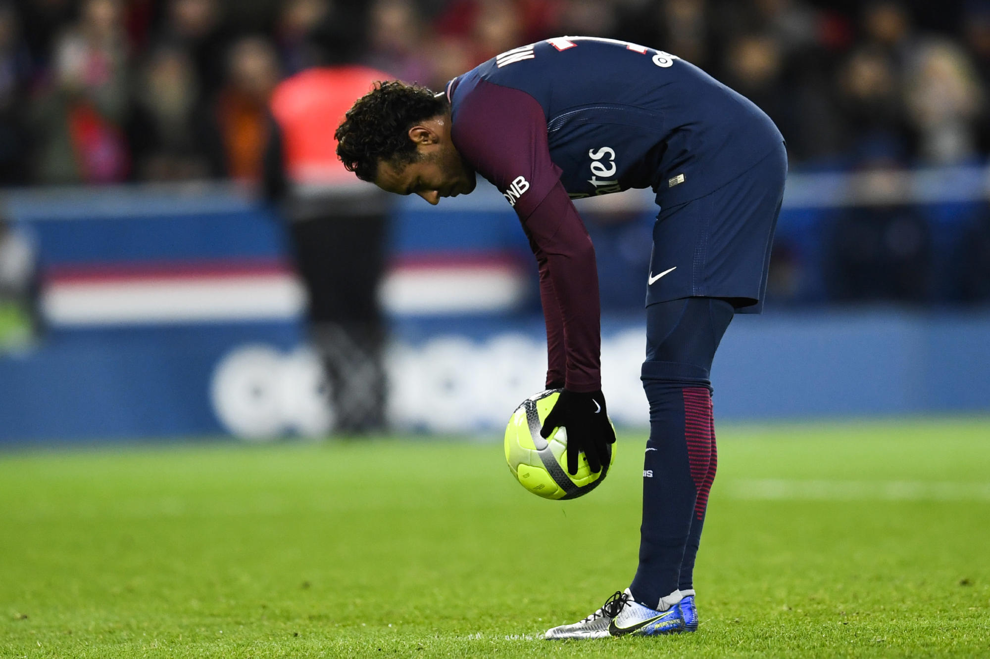 Où vivent Neymar et Kelly ?