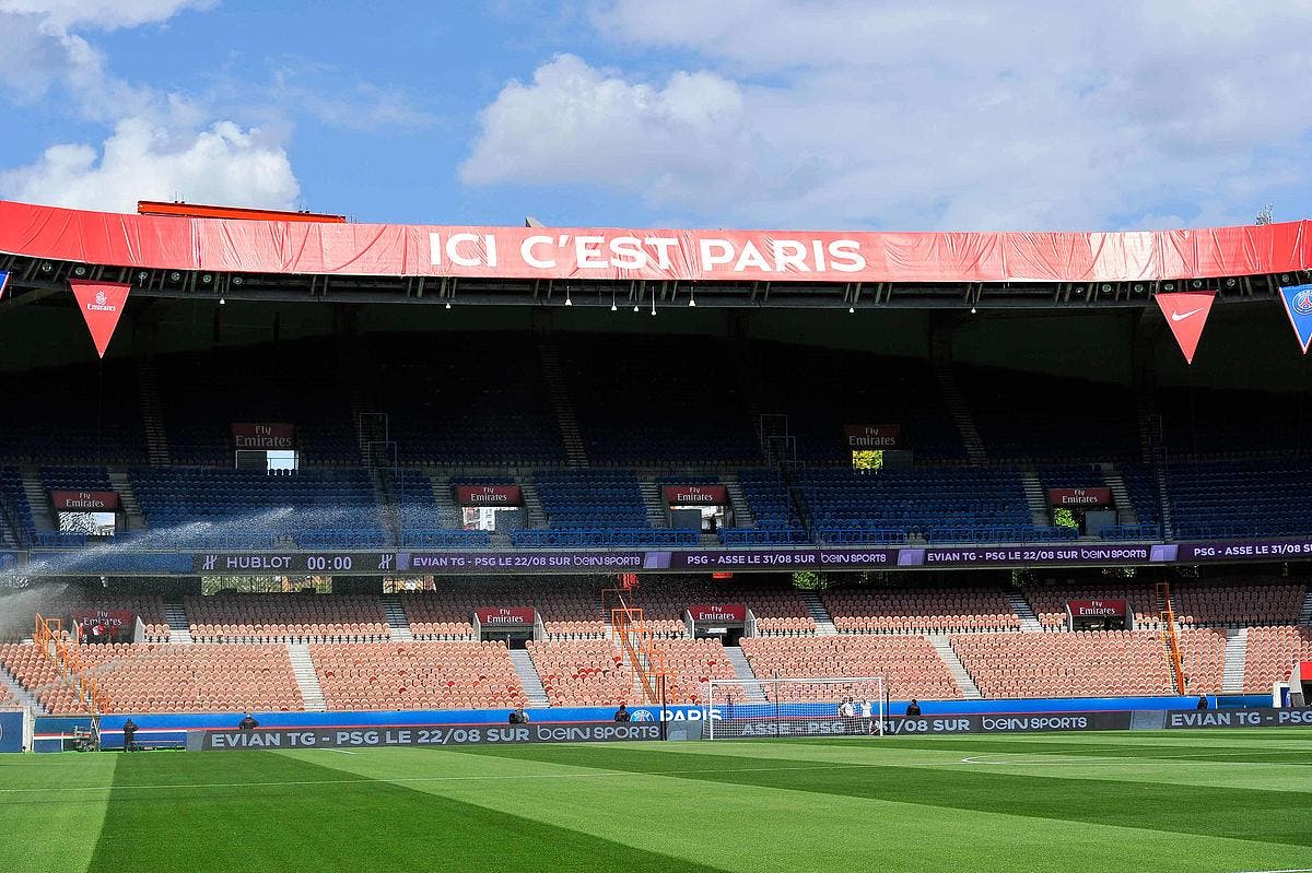 Où fumer au Parc des Princes ?