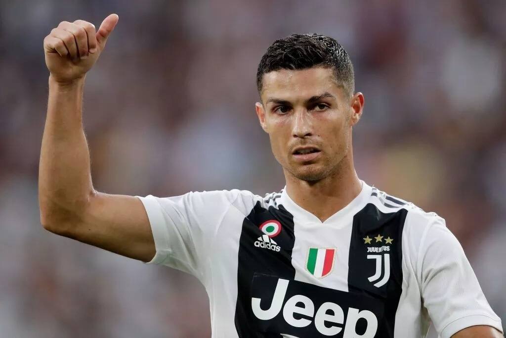 Pourquoi cr7 utilise des mères porteuses ?