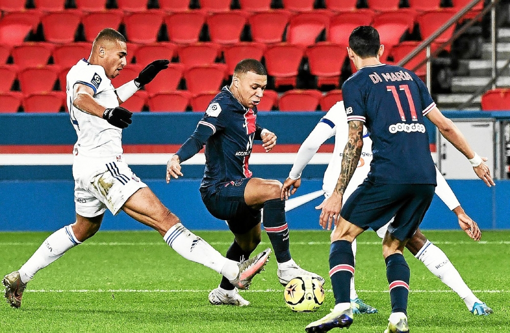 Qui jouera les barrages en Ligue 1 ?