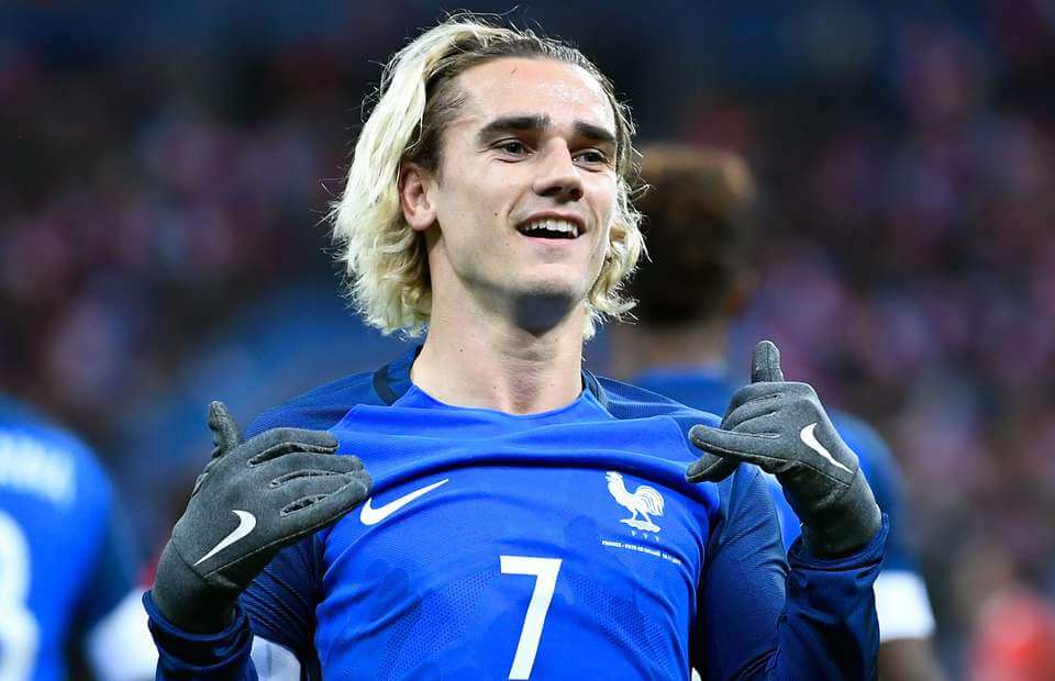 Who is the richest player in Barcelona?