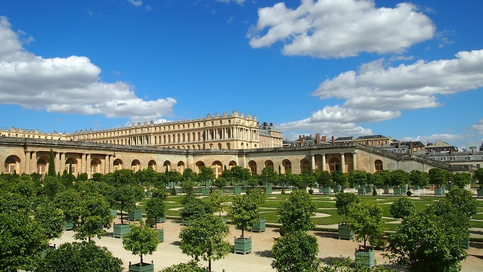 Pourquoi Versailles à jouer à Toulouse ?