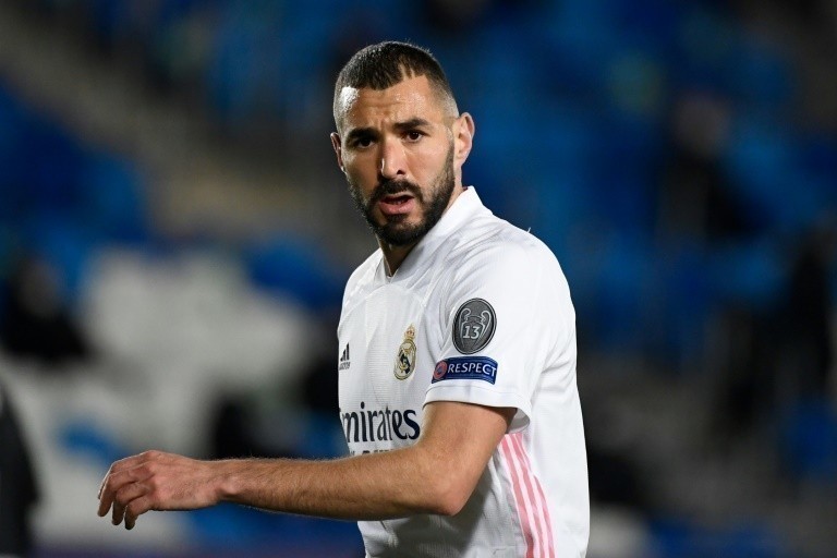 Pourquoi Benzema ne Joue-t-il pas ce soir ?
