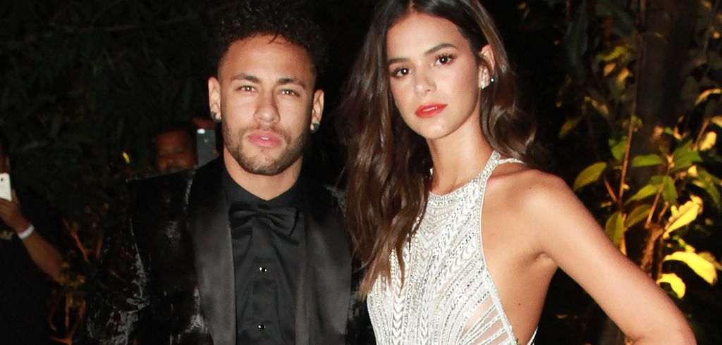 Qui est la petite amie de Neymar en 2021 ?