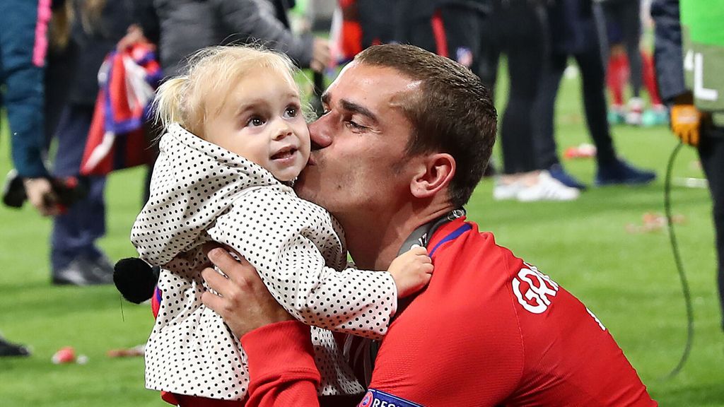 Comment sont nés les enfants de Griezmann ?