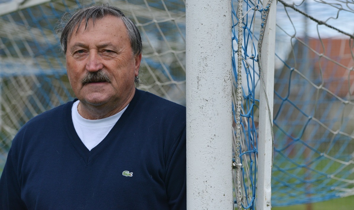 Qui est le premier joueur de football ?