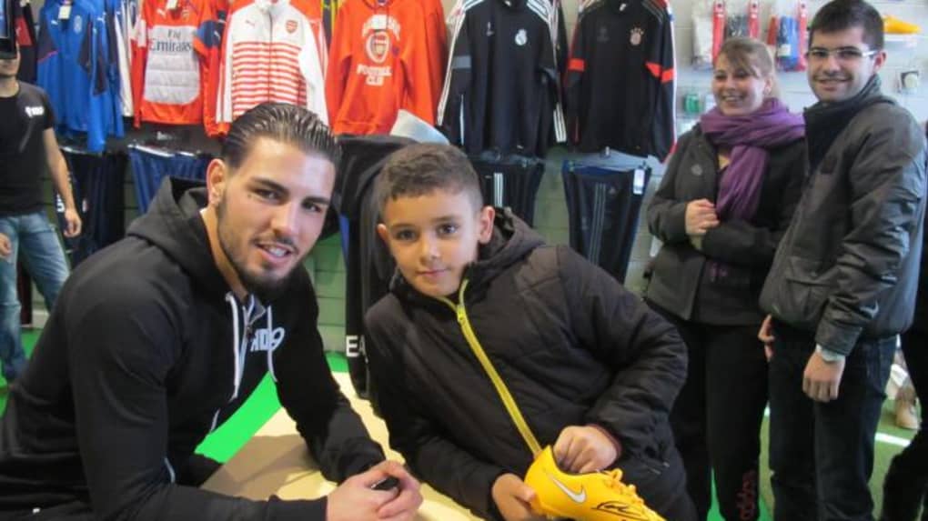 Ou vie Andy Delort ?