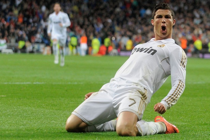 Quel joueur a marqué 6 buts dans un match ?