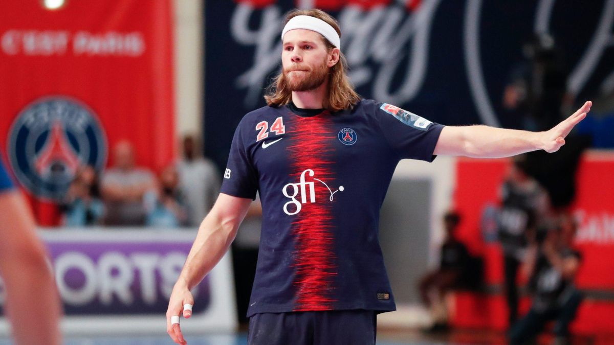 Quel joueur qui a marqué 5 buts dans un match ?