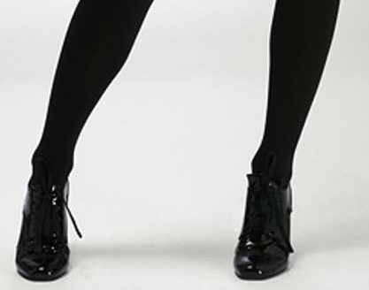 Comment porter des collants blancs ?