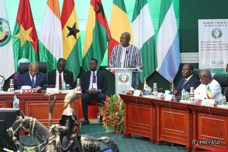 Quel joueur burkinabè s’est fait exclure en 1 4 de finale de la CAN ?