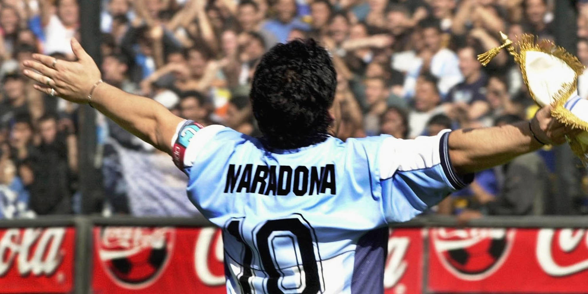 Qui est le plus fort entre Pelé et Maradona ?