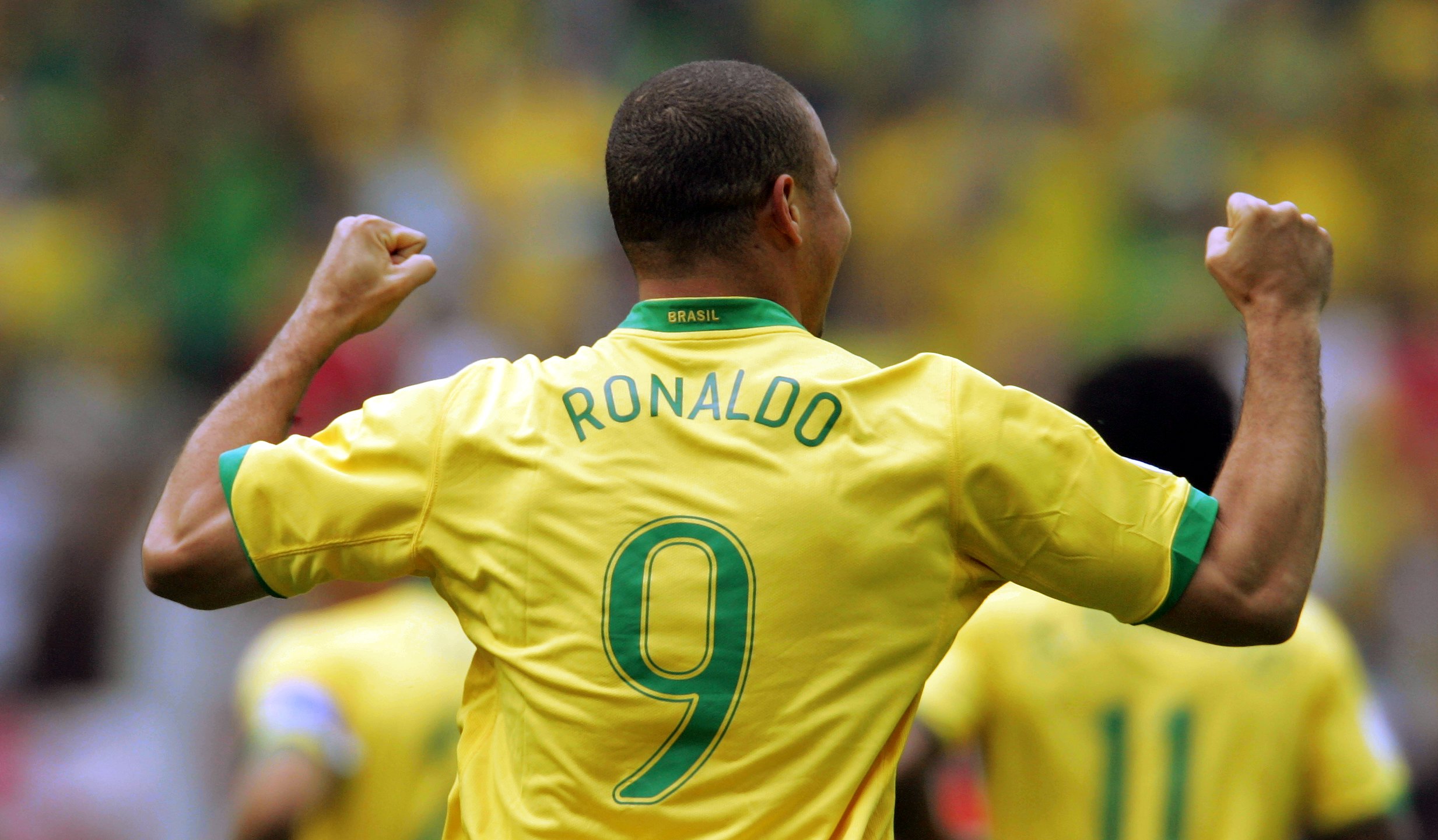 Qui sont les 5 meilleurs footballeurs dans l’histoire ?