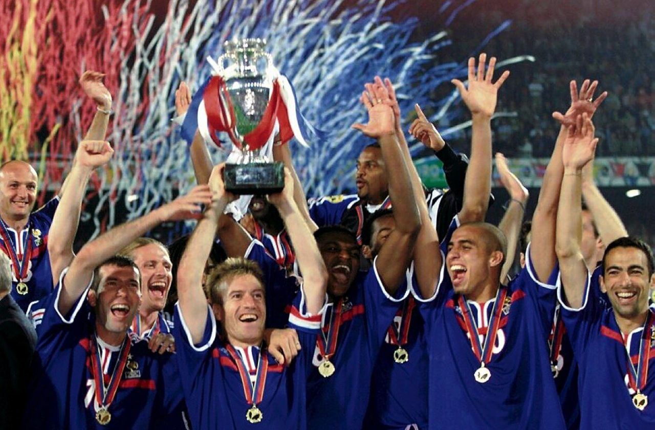 Quel joueur a gagné 3 coupes du monde ?