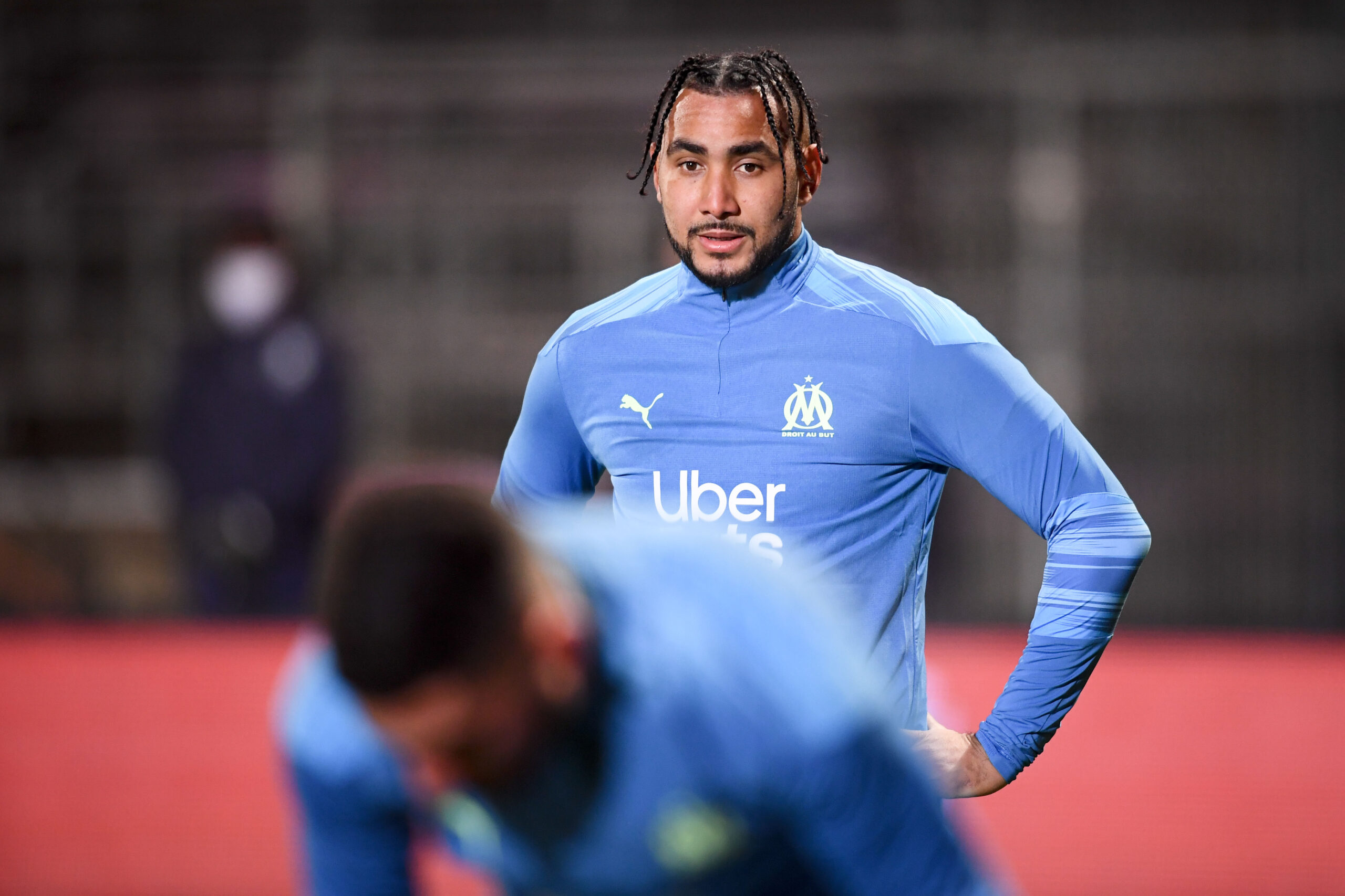 Qui est l’homme qui a jeté la bouteille sur Payet ?