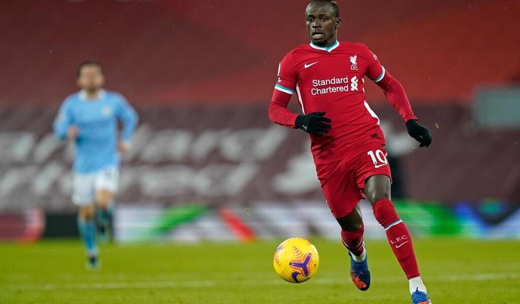Qui est le numéro 11 de Liverpool ?