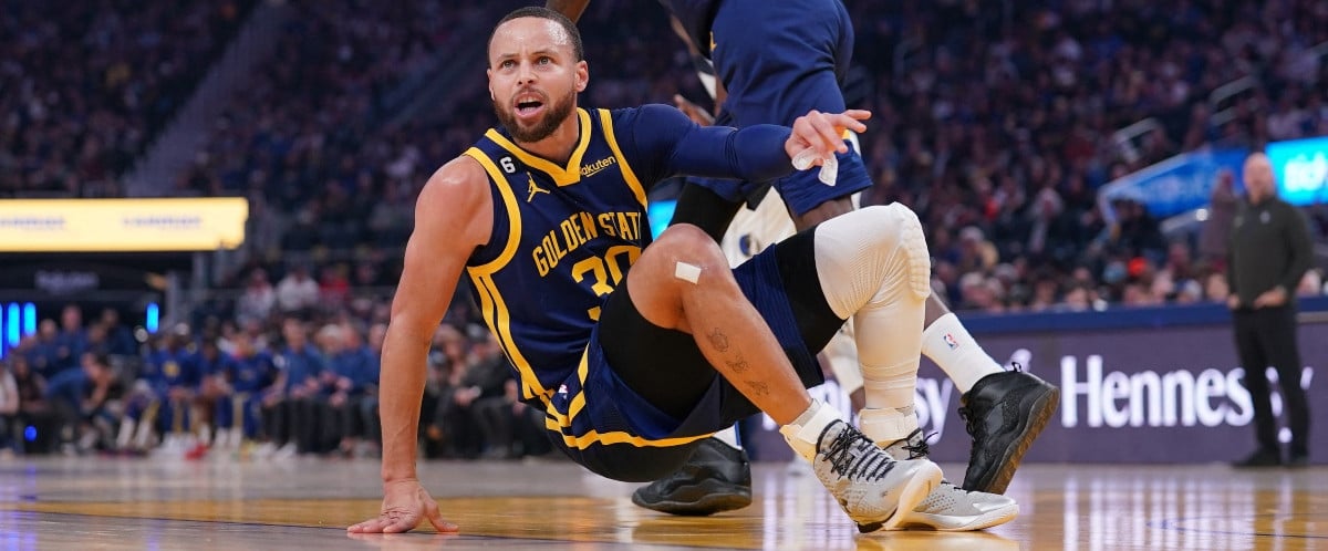Les Warriors vont manquer Curry pendant des semaines