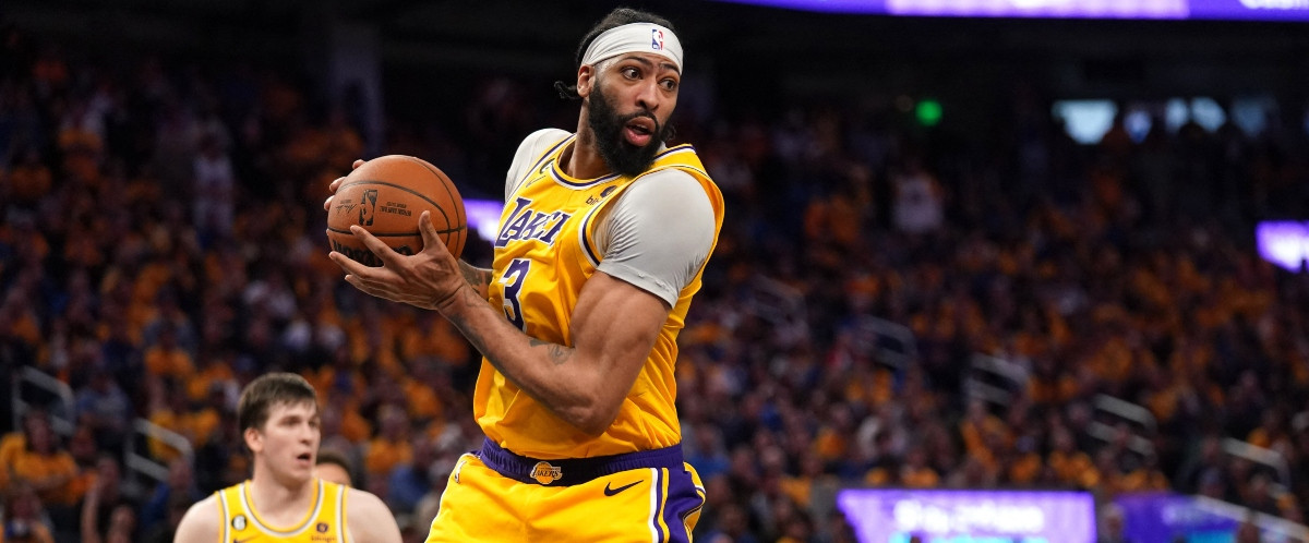 Les Lakers commencent le choc